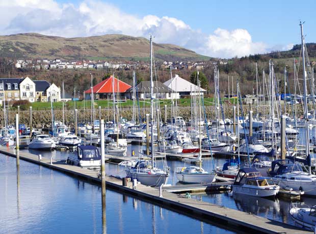 the chartroom restaurant from the pontoons